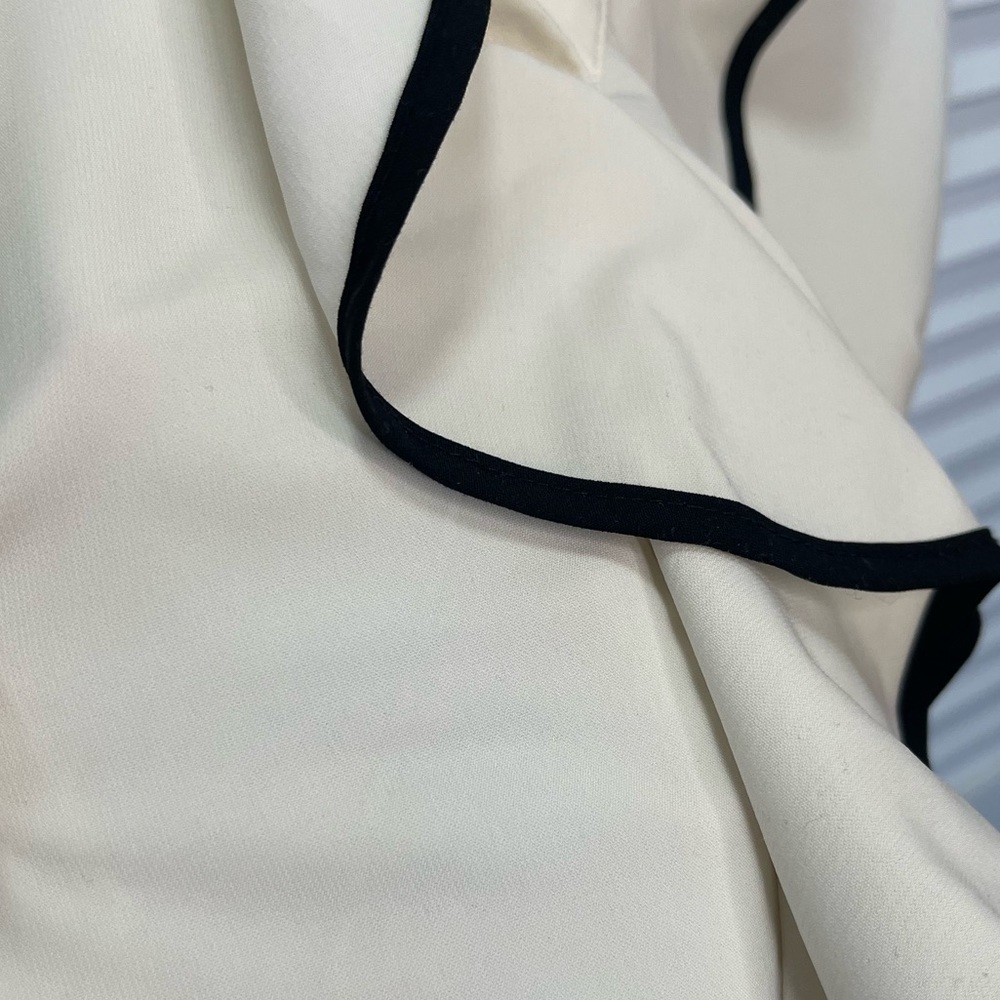 Pre-owned Calvin Klein Ruffled Blouse - Picture 2 of 3